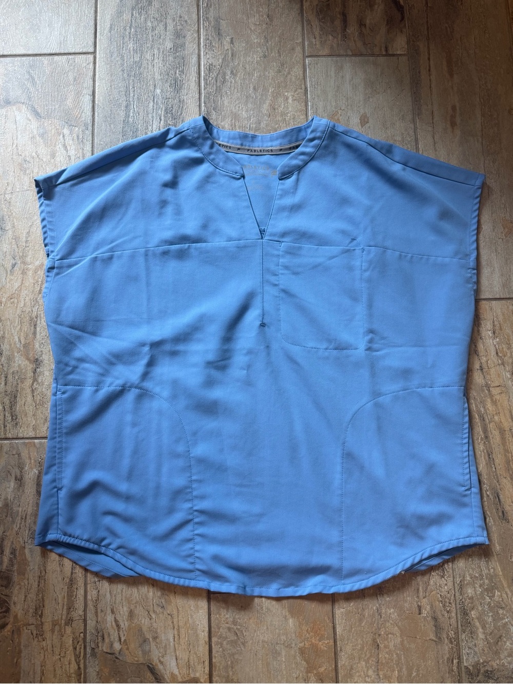 Fabletics Sky Blue Performance Scrub Top